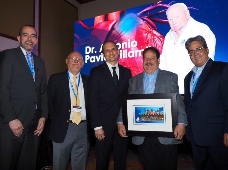p1010131 pavía heart & vascular forum dedicado al dr. antonio pavía villamil fundador del hospital pavía santurce