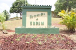 entrada a la escuela croem