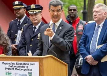 zzzzzzzzzzzzzzz dot y la policia ny trabajaran en conjunto para controlar uso indebido de motocicletas