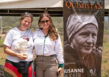 la escultora alemana susanne paucker ha participado en mas de 85 simposios internacionales 696x522