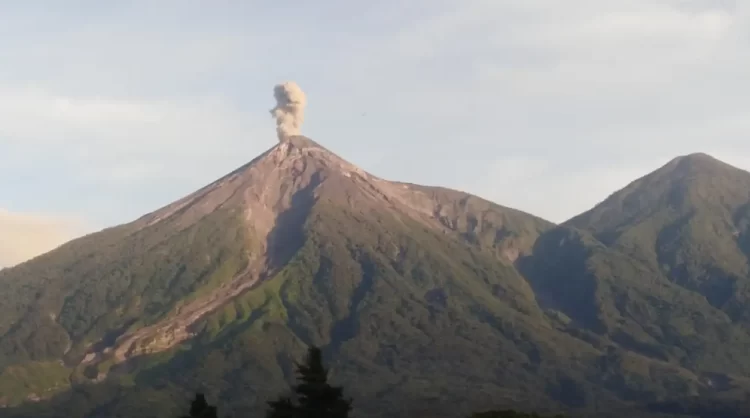 volcan de fuego.jpg