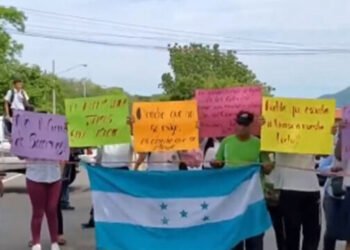 protesta de docentes valle 696x360 1