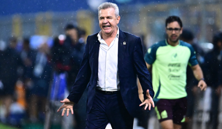 javier aguirre no le tomo importancia al golpe que recibio 770x450