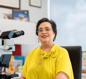 000 dra. elba torres matundan abanderada de la delegación de pr y delegada presidencia a cargo de la delegación de pr