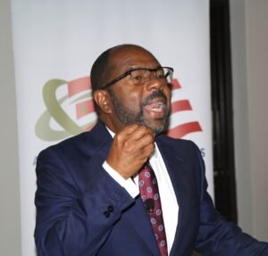 img 7140 lcdo. víctor rivera hernández