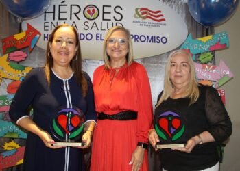 Hospital San Juan Capestrano celebra la premiación a dos destacadas funcionarias de esa institución de Salud Mental
