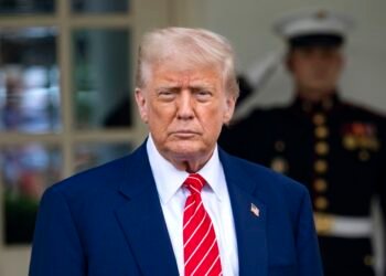 Trump Instando a Ucrania a Aceptar Propuesta de Reunión con Putin en Turquía