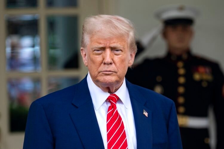 El mandatario estadounidense, Donald Trump, en una fotografía de archivo. EFE/BONNIE CASH