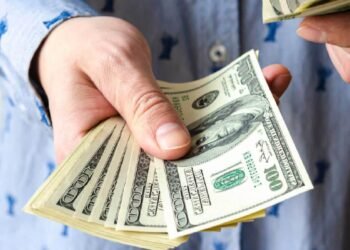 💸📉 Impuesto a remesas no representa un riesgo macroeconómico significativo, pero preocupa a familias latinoamericanas