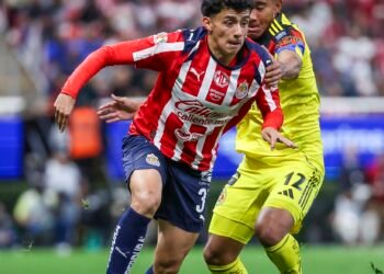 CHIVAS DESATA LA LOCURA Y DEJA HERIDO AL AMÉRICA
