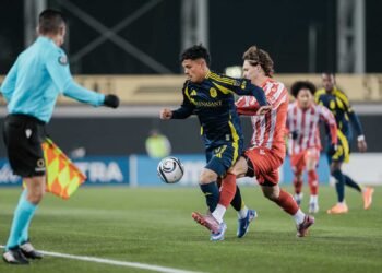 NASHVILLE DA EL PRIMER ZARPAZO Y TOMA VENTAJA EN LA SERIE