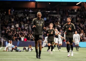 LAFC DOMINA A REAL ESPAÑA Y SELLA SU PASE CON GLOBAL 7-1