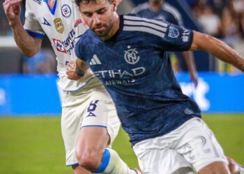 ¡LA MÁQUINA NO PERDONA! CRUZ AZUL DERROTA 2-1 A NYCFC Y SE PERFILA COMO UNO DE LOS GRANDES CANDIDATOS DE LA LEAGUES CUP